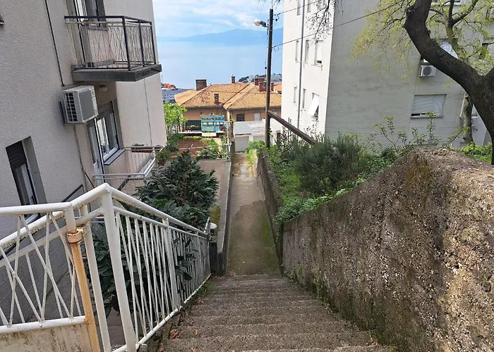 Studio Apartment Adriari With Large Terrace
